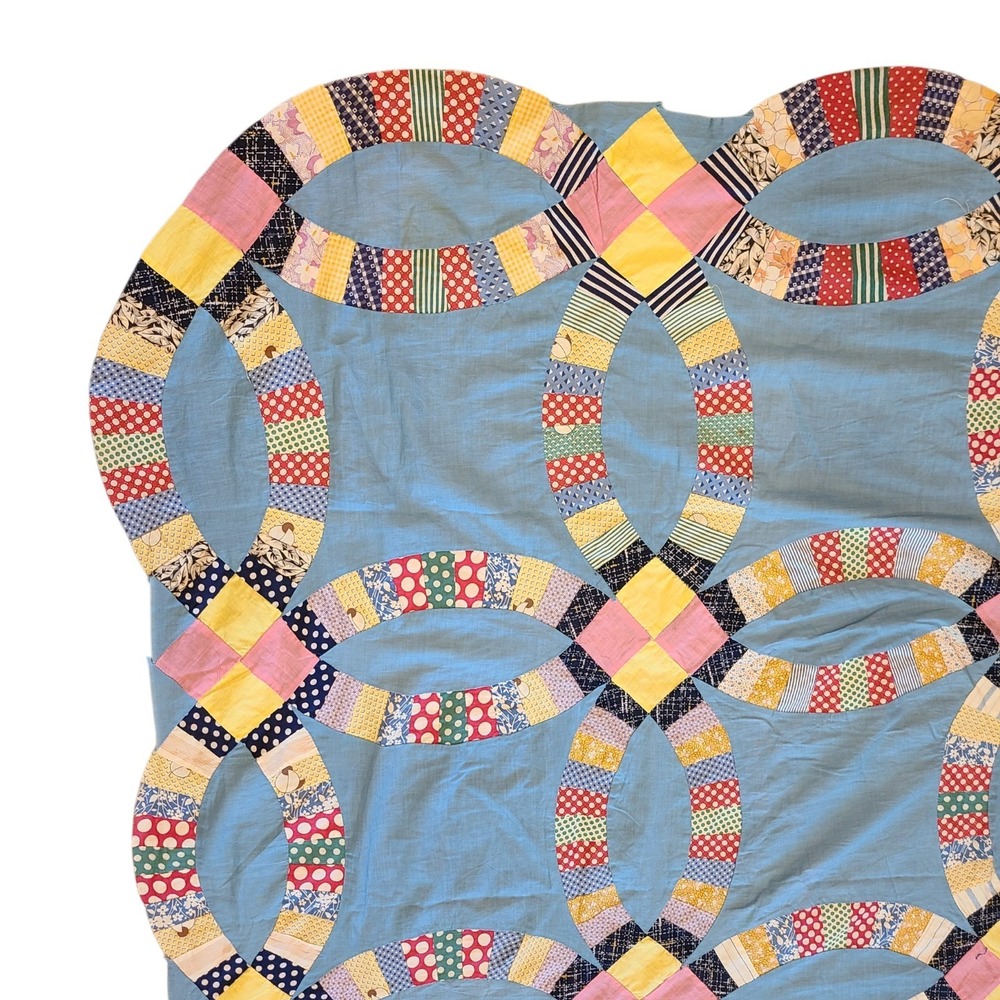 Vintage Double Wedding Ring Quilt Top Hand Pieced Scalloped Ring Edge 74 X 90 - Picture 2 of 7